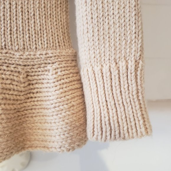 Chico's Sweater with Removable Faux Fur Collar Size 0 - Picture 5 of 9